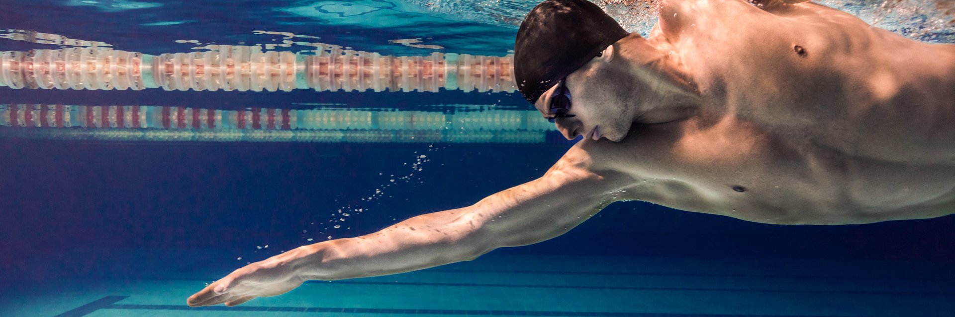 Sportschwimmer beim Kraulen